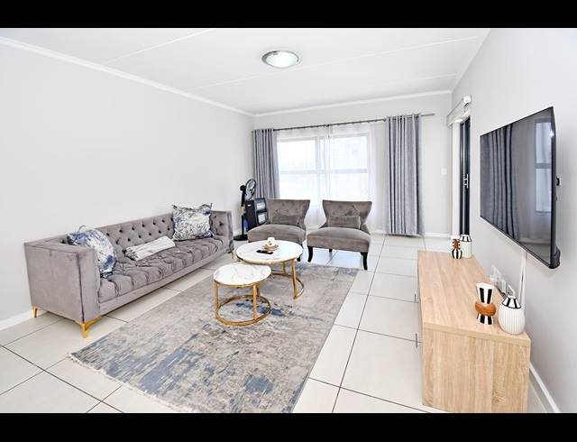 2 BEDROOM APARTMENT FOR SALE IN GREENSTONE HILL
